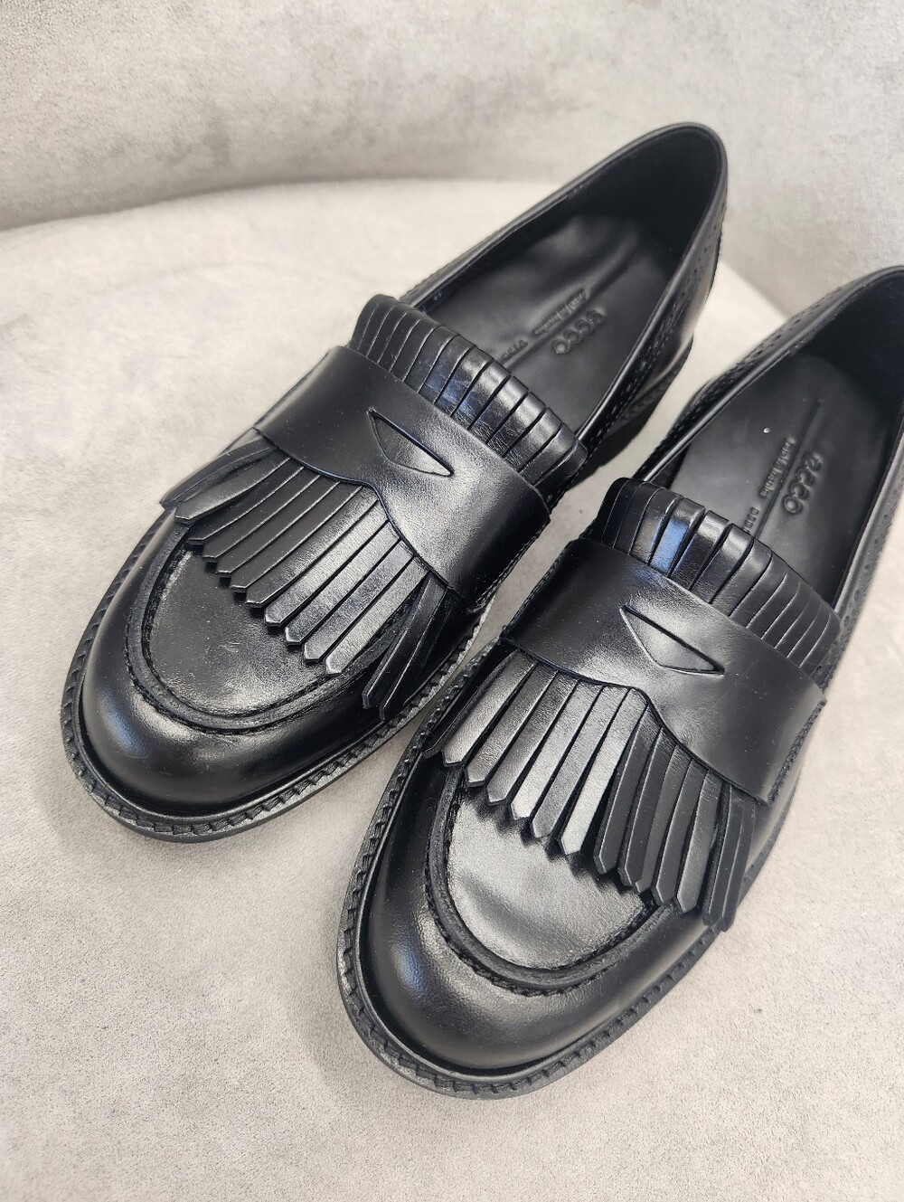 Ecco Loafers Women's 9.5 Black Leather Metropole Oslo Kiltie Lug Sole New $185